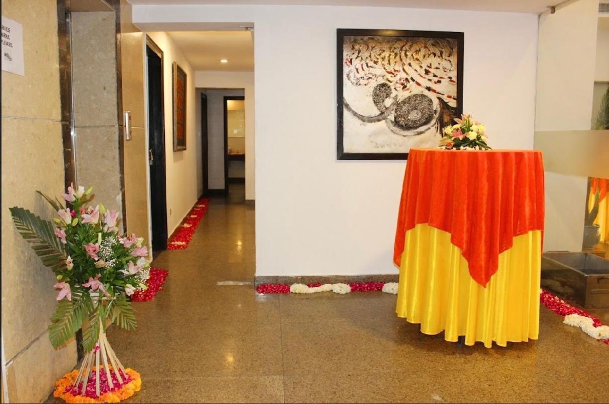 Madhuban Hotel , Nueva Delhi Exterior foto