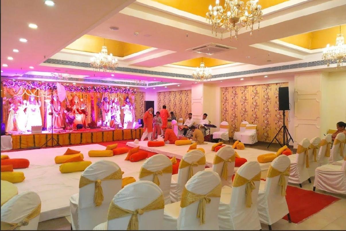 Madhuban Hotel , Nueva Delhi Exterior foto