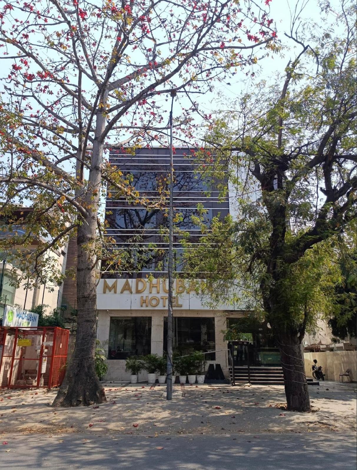 Madhuban Hotel , Nueva Delhi Exterior foto